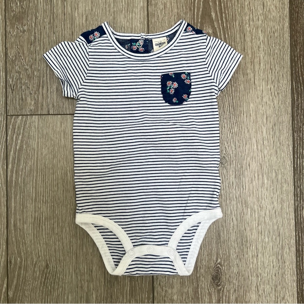 OSHKOSH SHORT SLEEVE BODYSUIT STRIPES NAVY WHITE 12MO